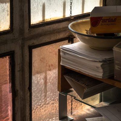 mediocre-studio-TiyIoeBVSxA-unsplash